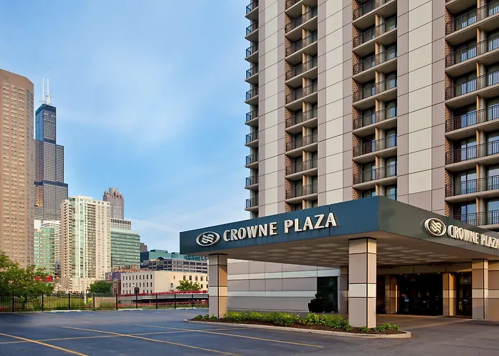 Hotels with tennis Crowne Plaza - Chicago West Loop By Ihg