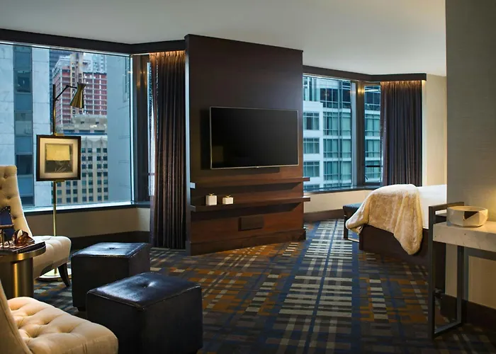 Golf hotels Renaissance Chicago Downtown