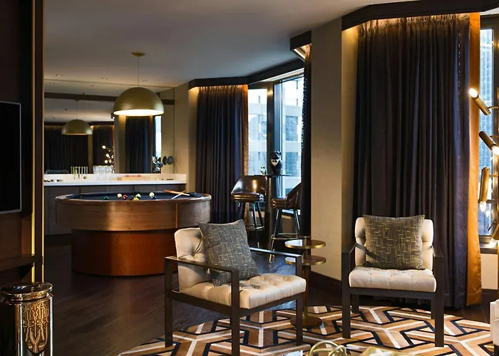 Golf hotels Renaissance Chicago Downtown