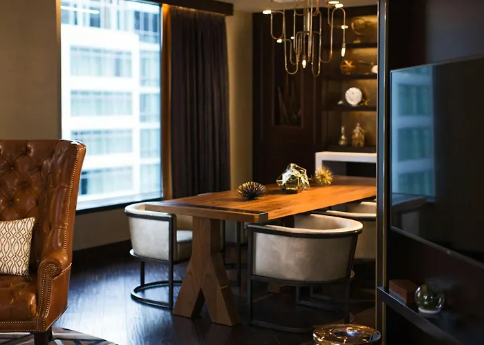 Golf hotels Renaissance Chicago Downtown